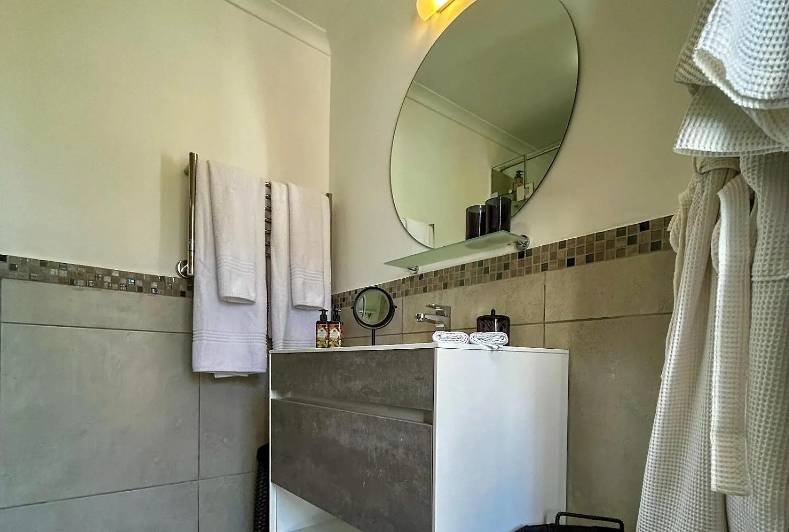 Acorn House Bed & Breakfast Cape Town