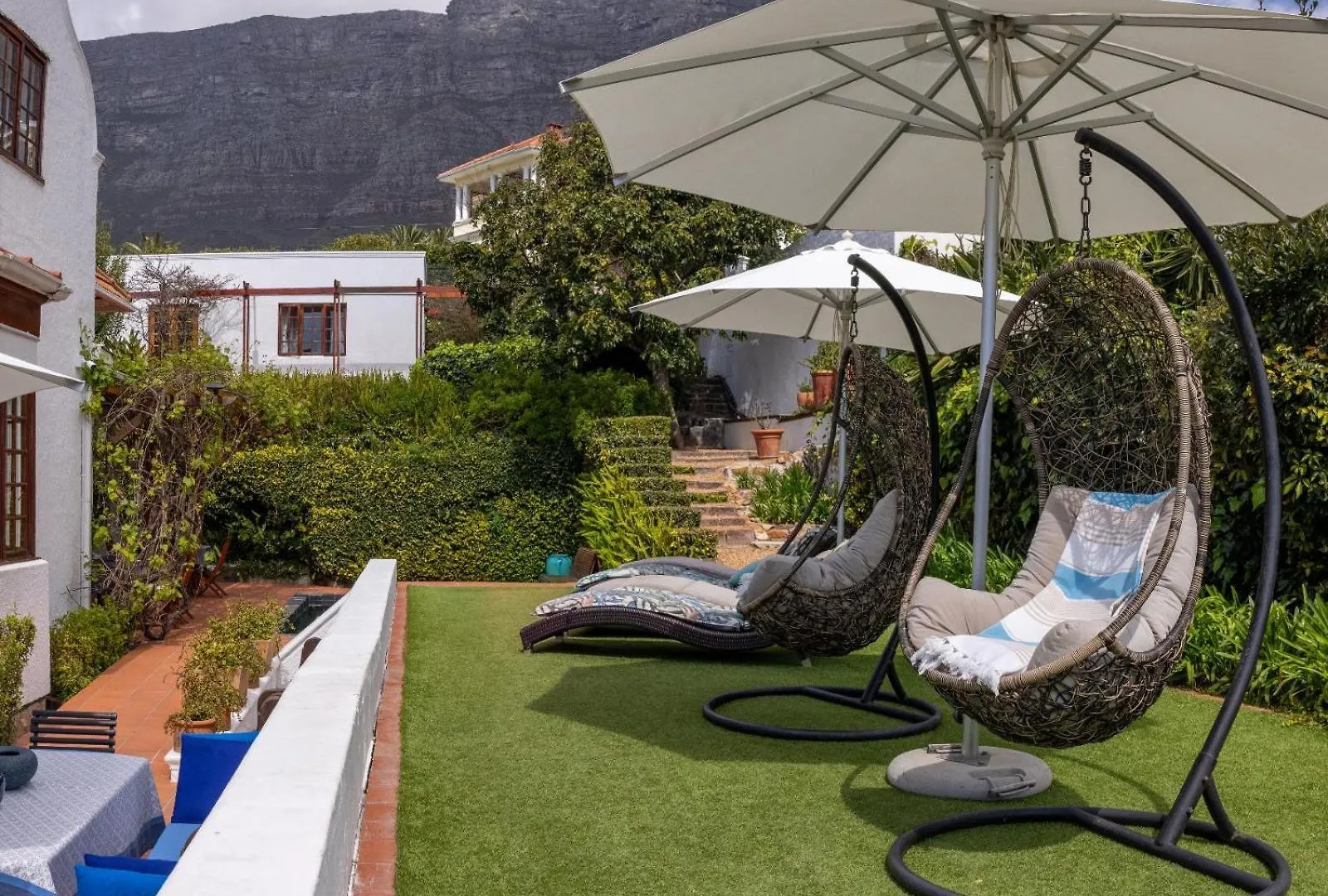 Acorn House Bed & Breakfast Cape Town