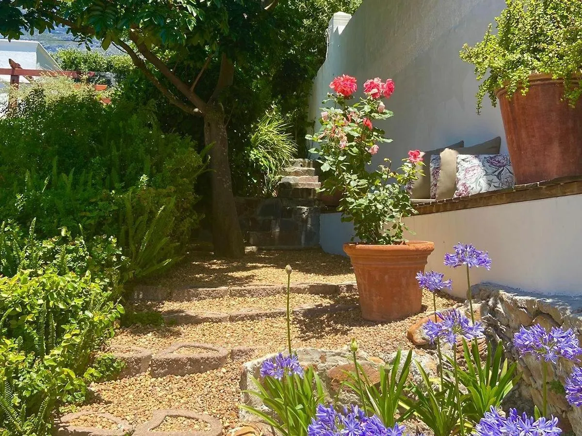 Acorn House Bed & Breakfast Cape Town