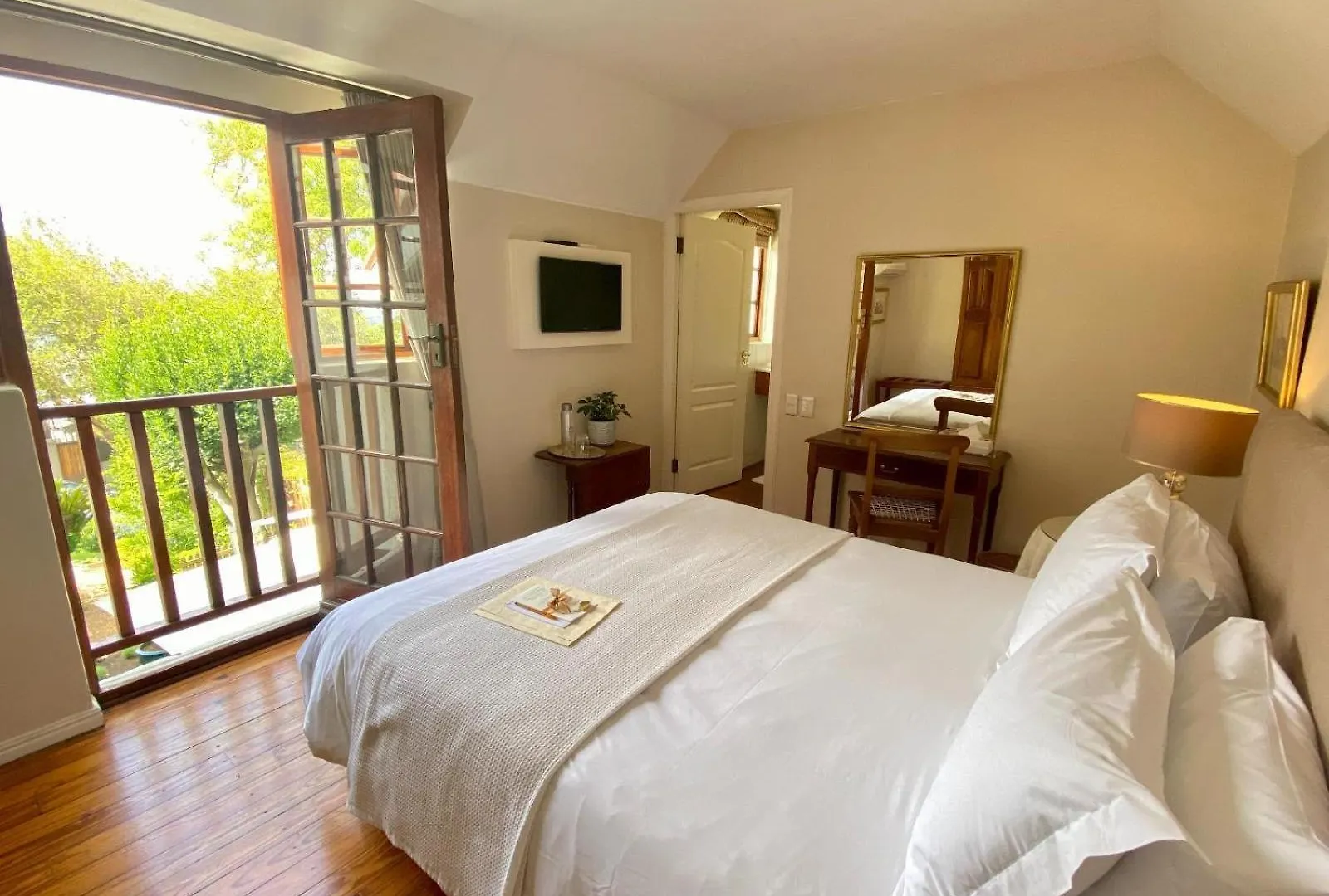Acorn House Bed & Breakfast Cape Town 4*,  South Africa