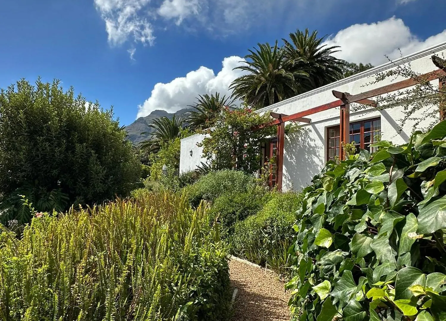 Acorn House Bed & Breakfast Cape Town 4*,